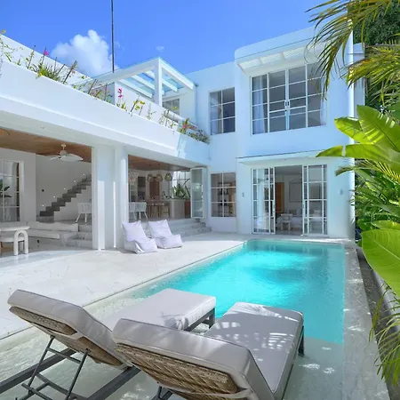Luxury Helios Villas By Buttonscarves